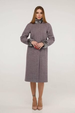 Зимове фабричне вовняне пальто жіноче