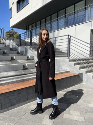 Чорне зимове утеплене жіноче кашемірове пальто преміум якості