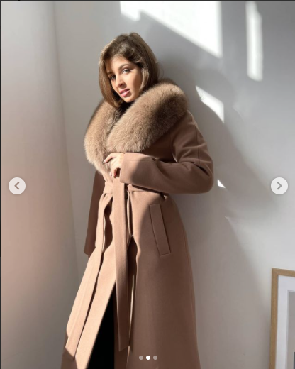 Зимовие тепле брендове довге пальто з хутром песця 42