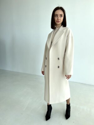 Зимове жіноче тепле пальто з кашеміру молочного кольору 42