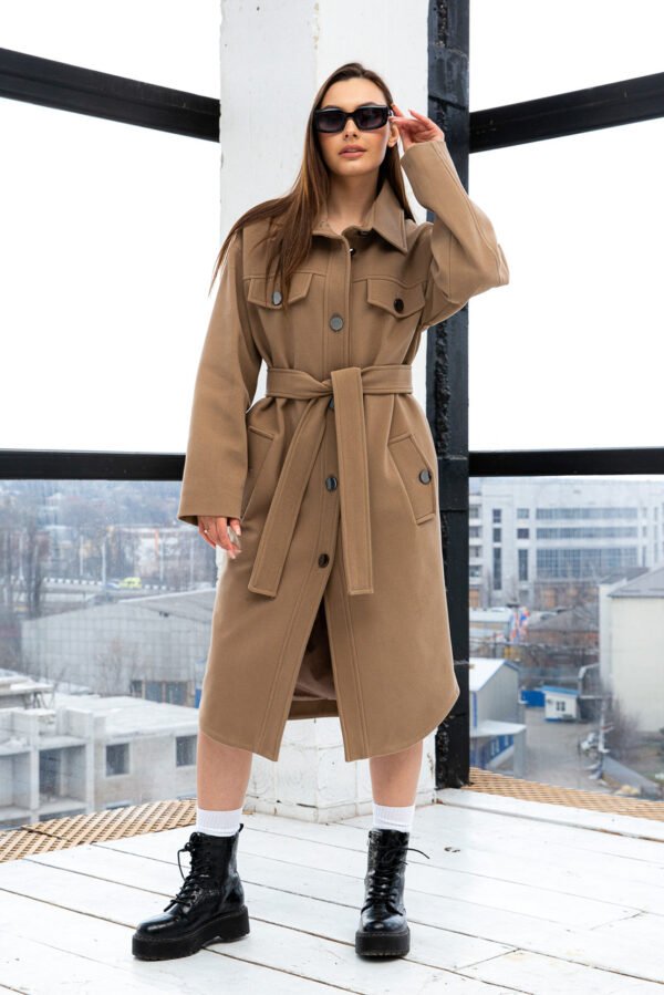 Жіноче пальто сорочкового крою з кашеміру