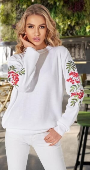 5436604155_w640_h640_sviter-s-krasivoj.jpg Светр із гарною вишивкою (42-44)