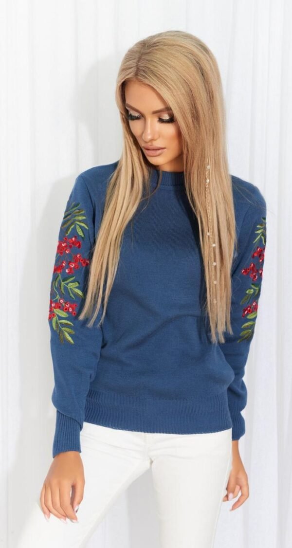 Светр із гарною вишивкою (42-44)