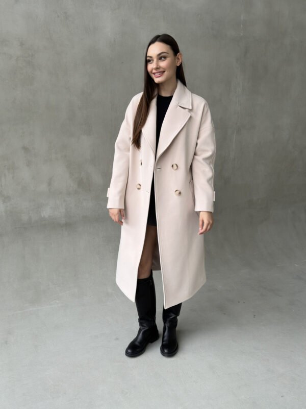 Утеплене кашемірове жіноче молочне пальто з розрізами, патами, поясом, осінь, єврозима