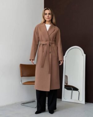 Актуальне демісезонне довге кашемірове бежеве пальто