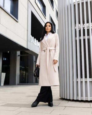 Демісезоне жіноче пальто з кашеміру молочного кольору 40-52