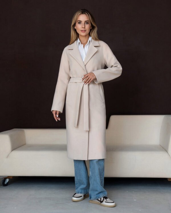 Жіноче утеплене демісезонне довге кашемірове пальто пісочного кольору 52