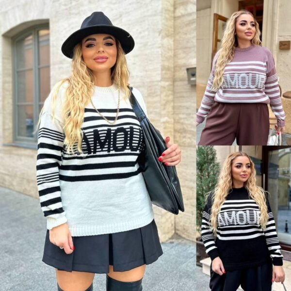 Жіночий модний двоколірний светр. 44-56р