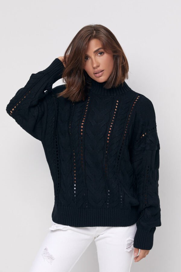 Светр жіночий в'язаний оверсайз з коміром стійкою, колір чорний. Модель 241