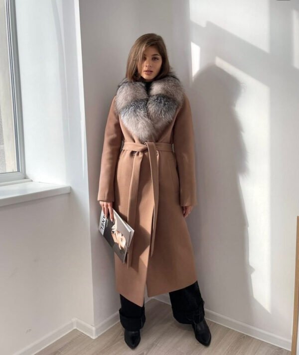 Зимовие якісне тепле брендове довге пальто з хутром лисиці 48