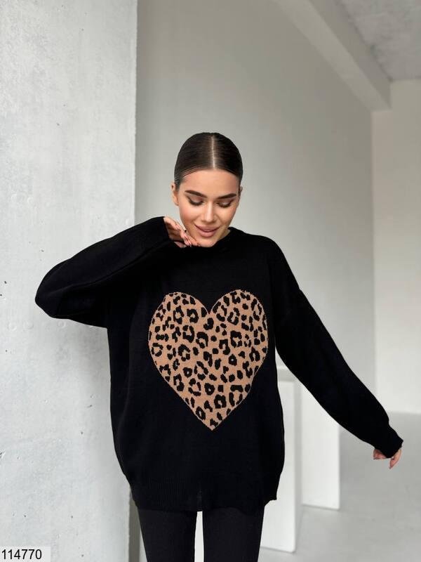Жіночий светр оверсайз