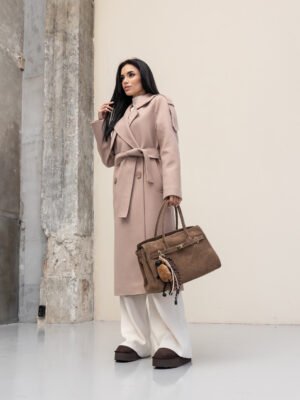 Демісезонне довге жіноче світле двобортне пальто з високим вмістом вовни